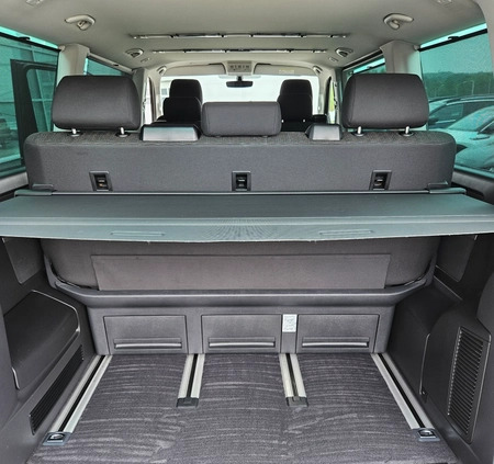 Volkswagen Multivan cena 138000 przebieg: 147000, rok produkcji 2016 z Debrzno małe 742
